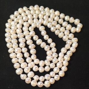 Ringed Pearl Necklace